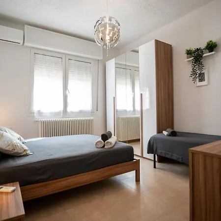 Elegante Tra Modena E Bologna, 5 Posti, Wi-fi Camposanto