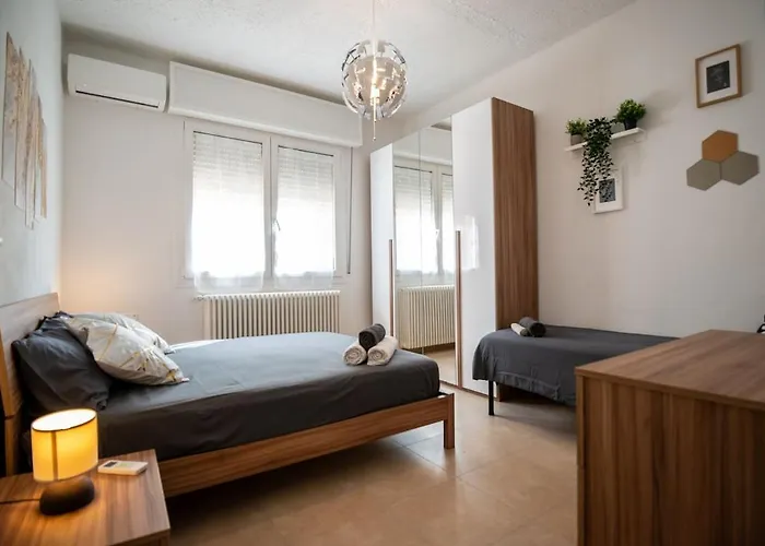 Elegante Tra Modena E Bologna, 5 Posti, Wi-fi Camposanto